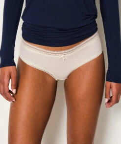 Shorty Microfibre Détails Dentelle -Boutique De Mode Luxe 650486701 6