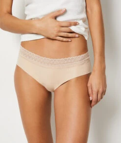 Shorty Détails Dentelle -Boutique De Mode Luxe 650990892 b