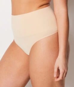 String Gainant Taille Haute - Maintien Médium -Boutique De Mode Luxe 652106083 b