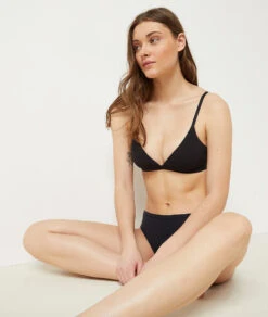 Triangle Sans Armatures En Coton Biologique Extensible