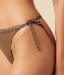 String En Tulle 10 String En Tulle -Boutique De Mode Luxe 653115844 b