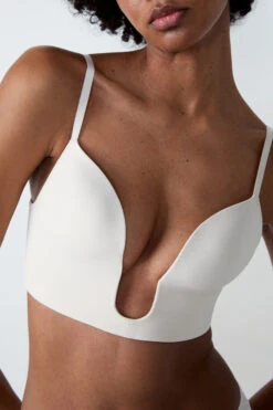 Soutien-gorge Sans Armatures Coques Fines Spécial Décolleté -Boutique De Mode Luxe 653590480 b