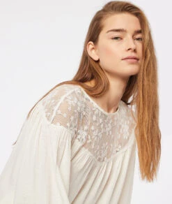 Blouse Manches 3/4 Avec Détails Broderie -Boutique De Mode Luxe 653867280 c