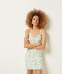 Nuisette Décolleté Dentelle