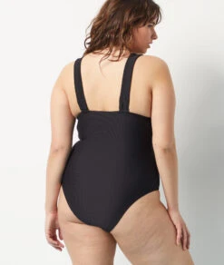 Maillot De Bain 1 Pièce Décolleté Plongeant 11 Maillot De Bain 1 Pièce Décolleté Plongeant -Boutique De Mode Luxe 653904705 c