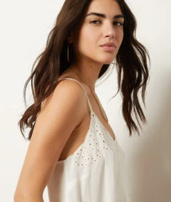 Caraco Détails Broderie