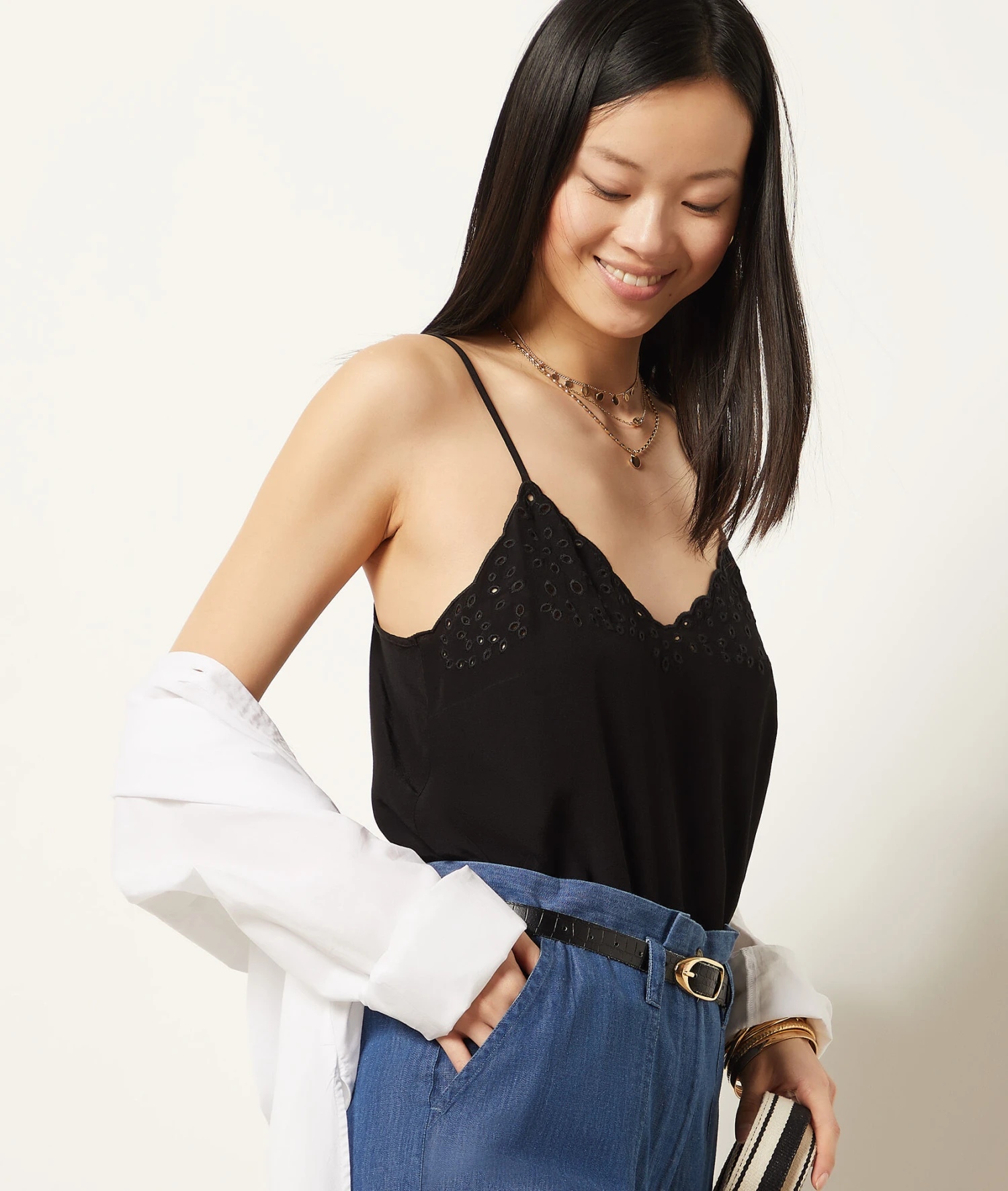 Caraco Détails Broderie 3 Caraco Détails Broderie