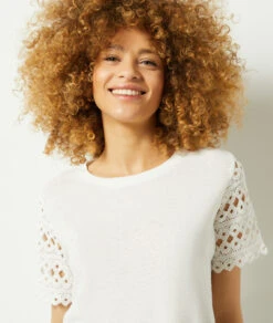 T-shirt Manches Courtes à Broderies