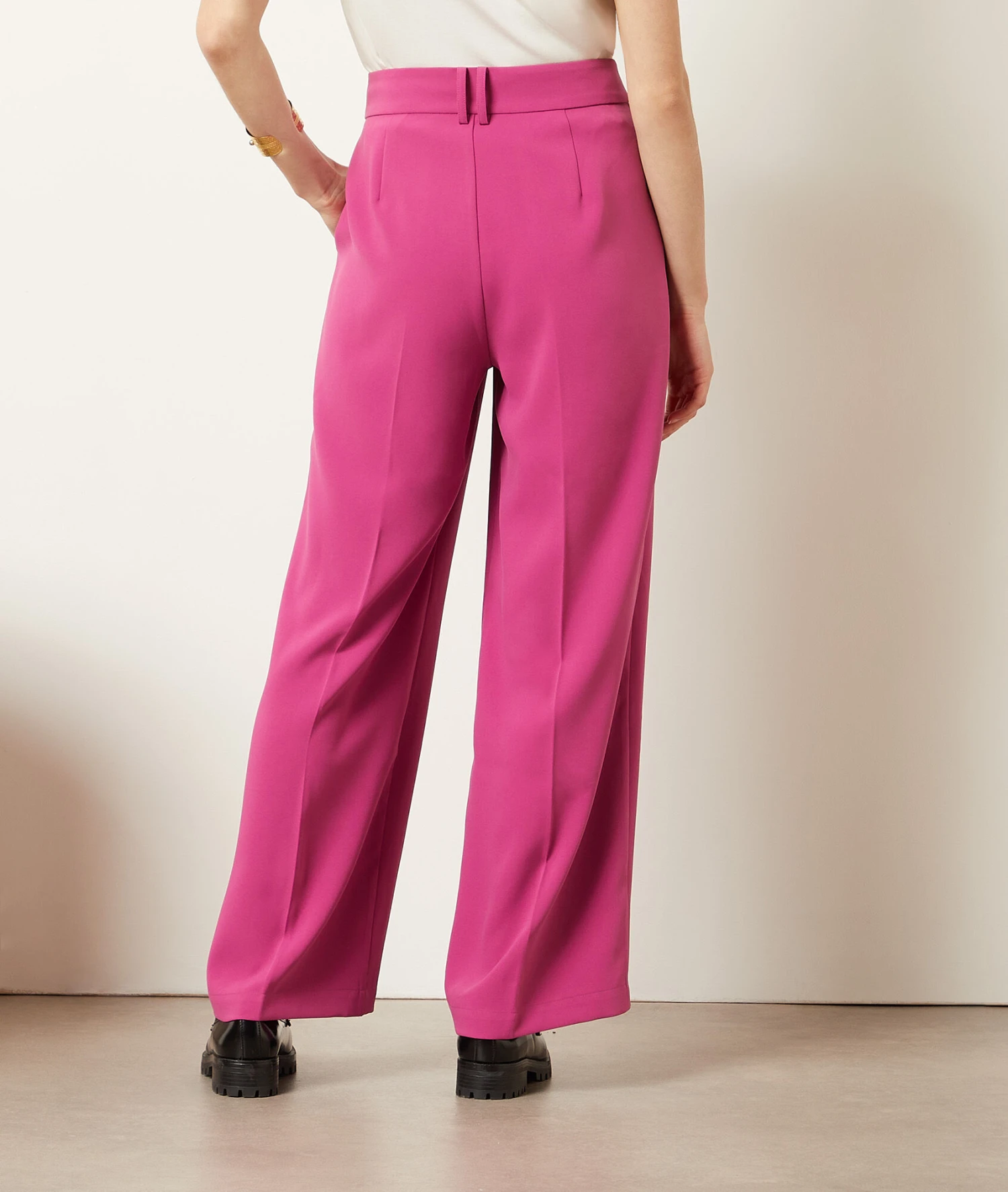 Pantalon Coupe Large 4 Pantalon Coupe Large – Image 2