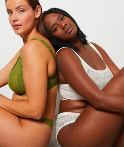 Brassière En Dentelle, Du XS+ Au 2XL+ -Boutique De Mode Luxe DEBBY x