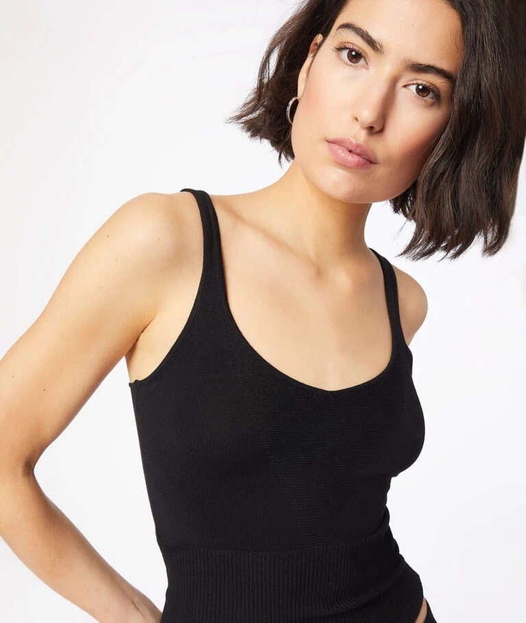 Boutique De Mode Luxe -Boutique De Mode Luxe 653860205 x 768x908 1